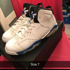 Air jordan retro 6 “sport blue”.